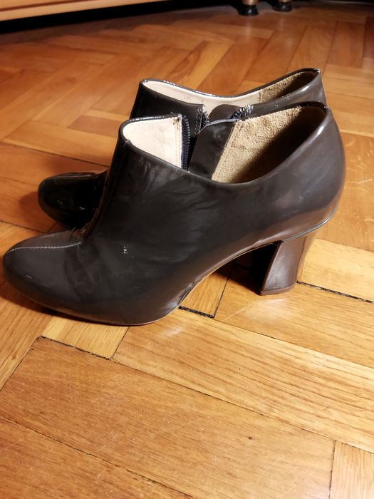 botki na obcasie Clarks 37