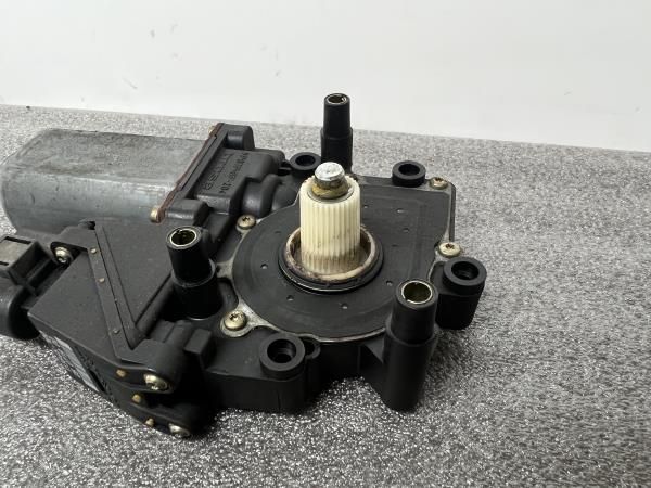 Motor vidro frente direito AUDI A4 (8D2, B5)
