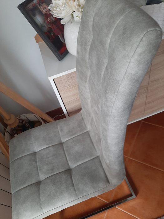 4 cadeiras de sala como novas
