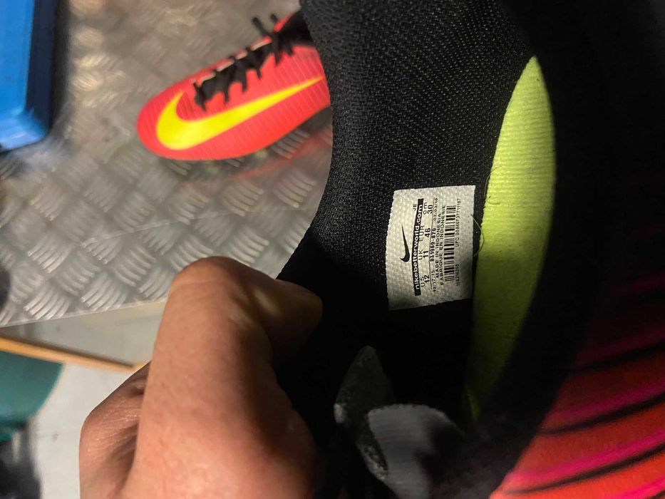 Chuteiras de futebol masculinas Nike Mercurial Veloce III FG