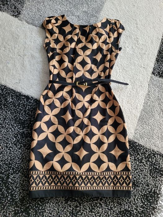 Śliczna sukienka Dorothy Perkins, rozm. 36.