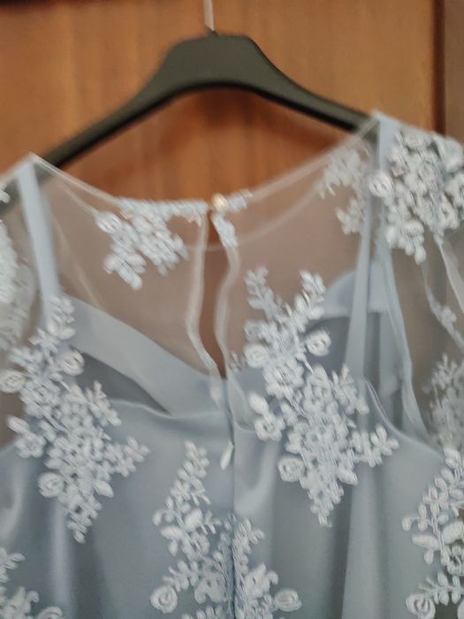 Vendo vestido de cerimónia