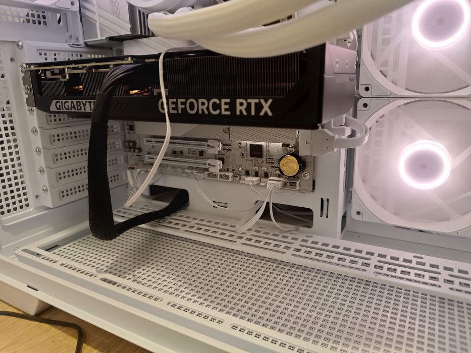 Komputer Gamingowy rtx5070, 64gb ram, r7 7800x3d