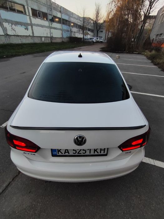 Volkswagen Jetta 2012