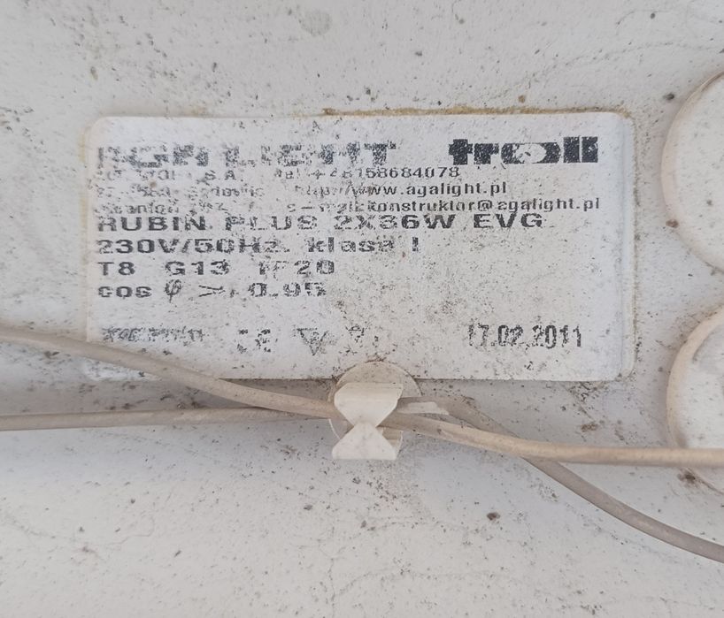 Oprawa lampa świetlówka