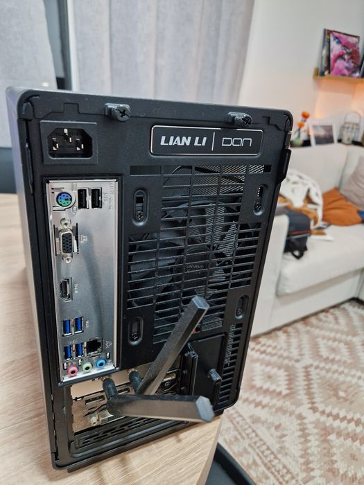 PC Gaming Ryzen 5 + 1080ti + 16GB DDR4 (com peças novas na garantia)