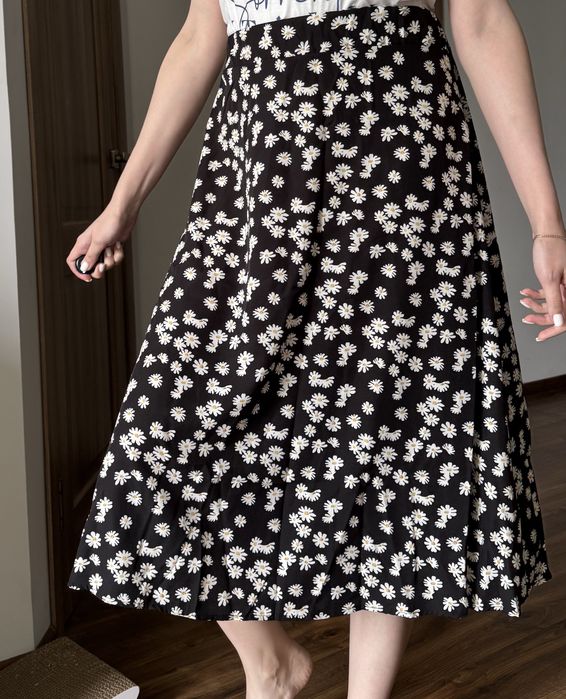 Спідниці літні. розмір м