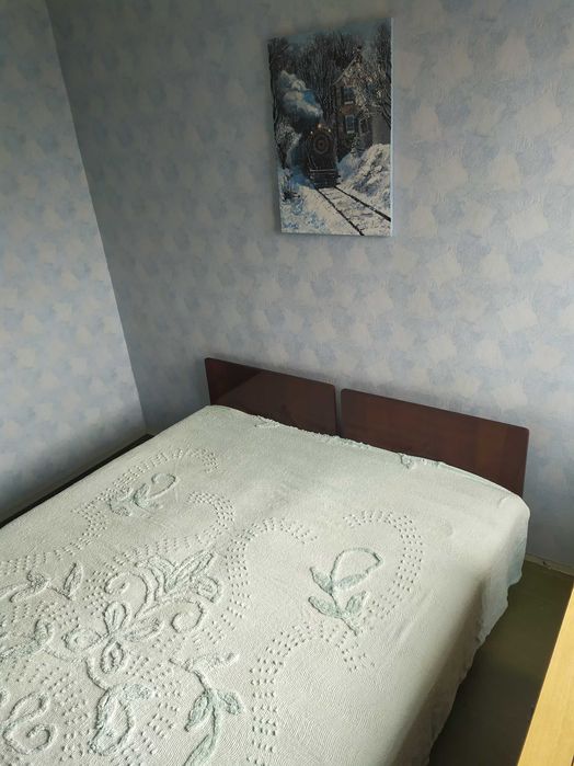 Кровати полуторные б/у