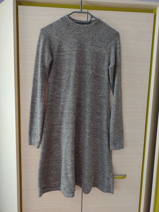 Sukienka damska z elementem serduszka