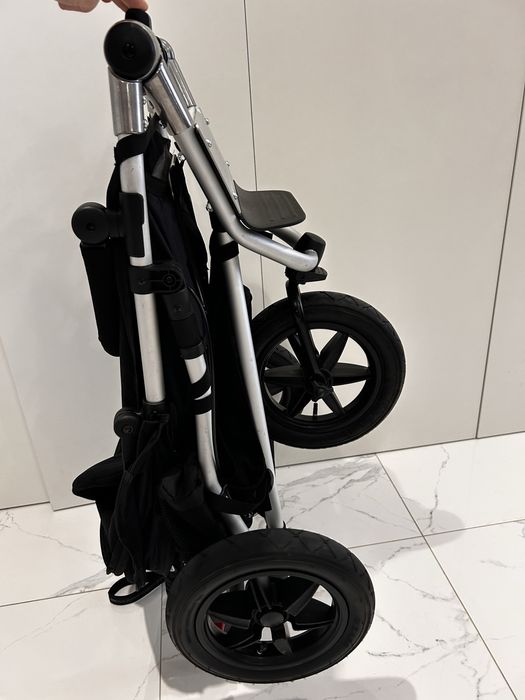 Прогулянковий візок Mountain Buggy Urban Jungle