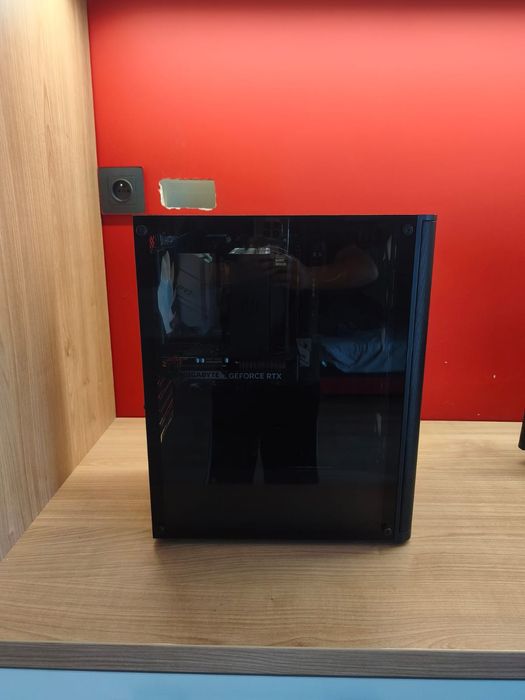 KOMPUTER GAMINGOWY  PC RTX 5060 / Ryzen 5 5500 / 16GB RAM / SSD 1TB / Windows 11