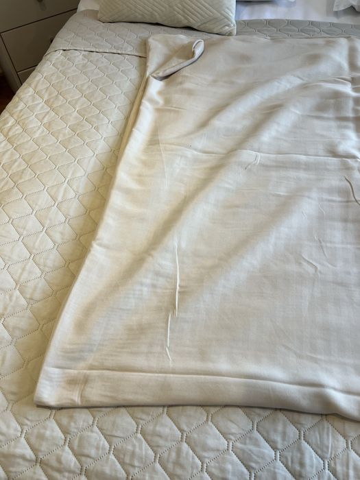 Biala duza poszwa na koldre na zamek blyskawiczny 180/200