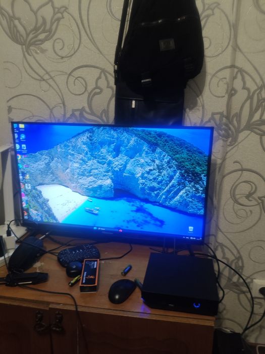 Ігровий міні-ПК Alienware Alpha D07U —  приставка для ТВ