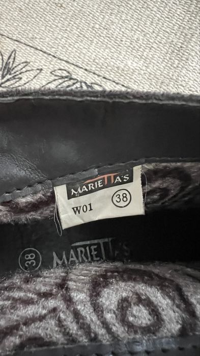 Botki na koturnie Marietta’s rozmiar 38