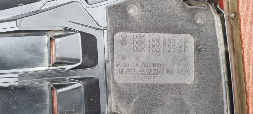 Декоративна кришка двигуна автомобілів VAG (Volkswagen Audi Group). сумісна з двигунами 1.8/2.0 TSI/TFSI.