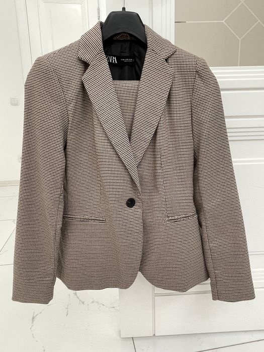 Костюм Zara