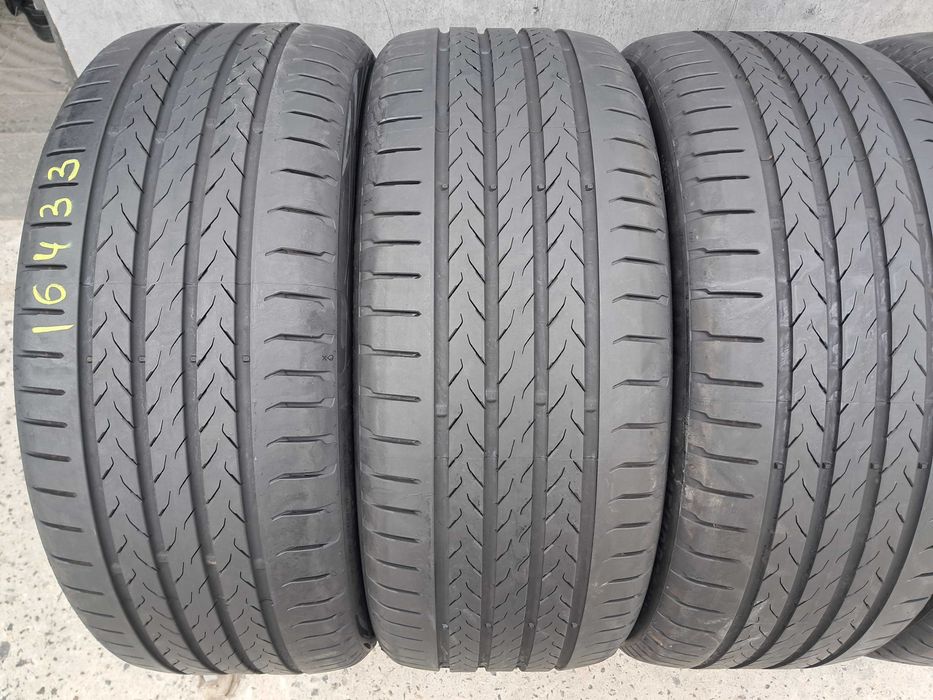 Резина літо 99% протектор Continentаl 245/40 R20Eco Contact 6Q