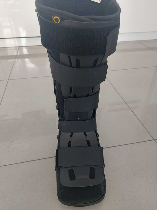 Orteza , but Walker wysoki L 42-46+podpiętki-jak nowa