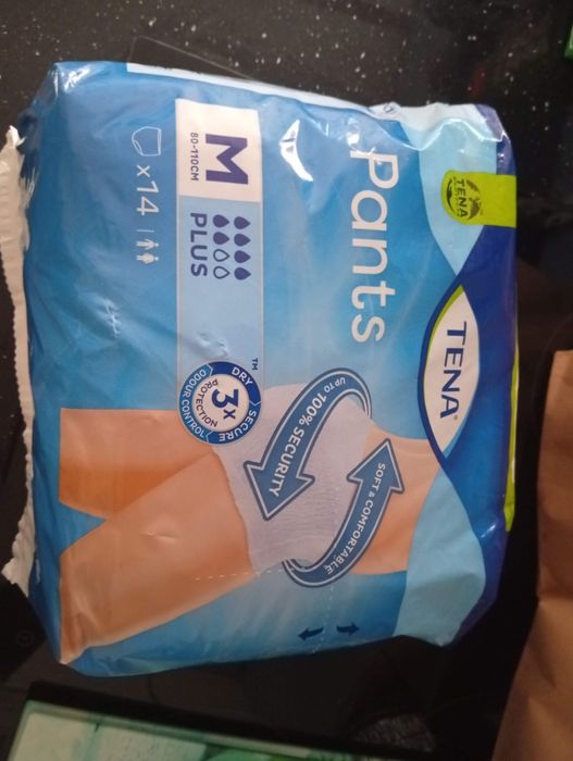 Vende se fraldas cuecas para idosos