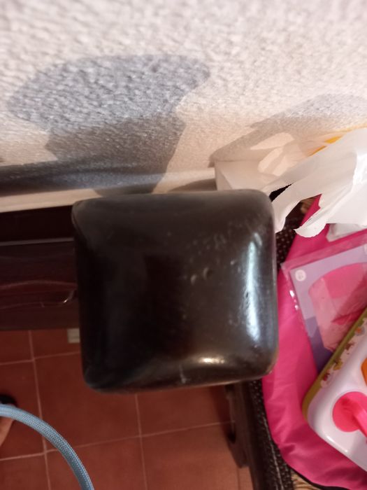 Cama de corpo e meio, em Madeira maciça