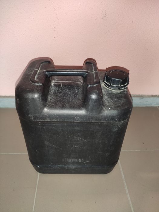 Канистра пластиковая, 20л, бу