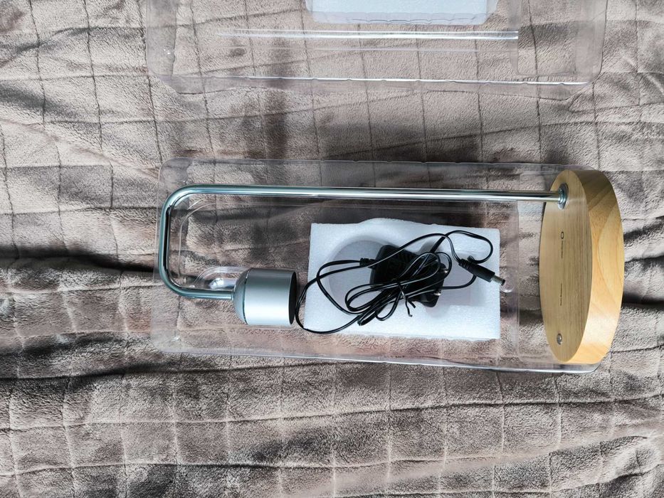 Lewitująca lampka DesignNest (bez żarówki)