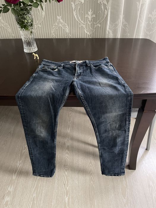 Продам Оригінальні Чоловічі Джинси Guess, розмір 47EU