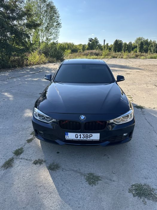 BMW F30 328i Luxury Line