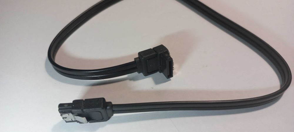 Кабеля   , DVI , SATA , Display Port to DVI