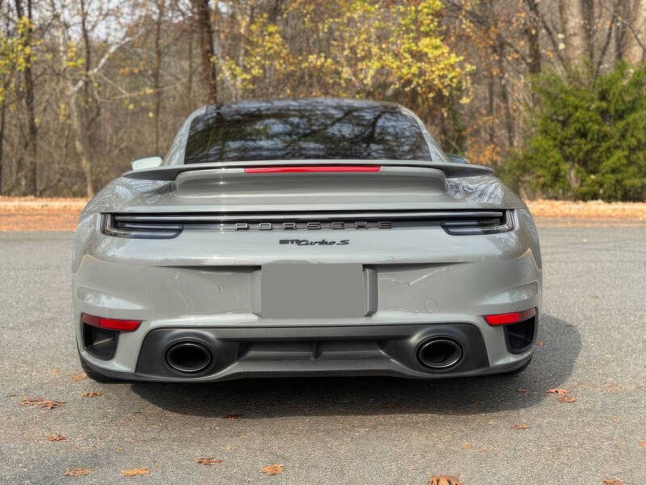 Porsche 911 Turbo S      2021