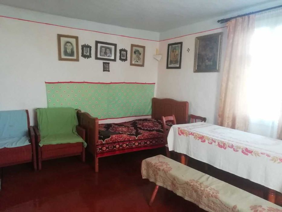 Продам будинок в смт.Обертин