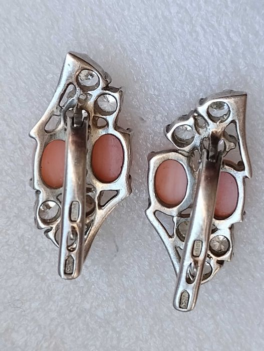 Biżuteria srebrna (kolczyki, pierścionek)