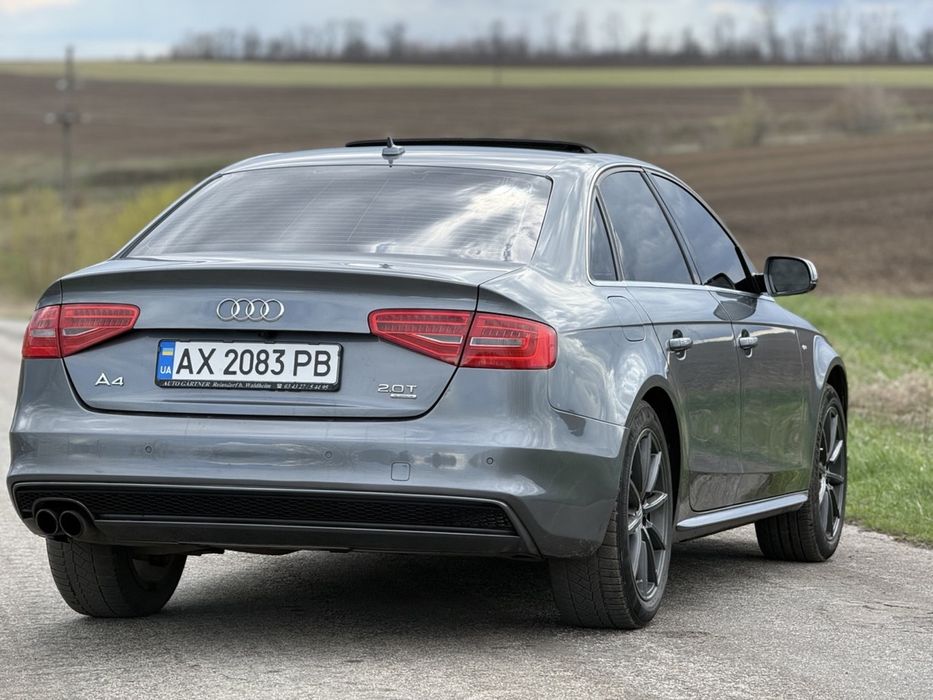 Продаю Audi A4 B8 2014 в S-line  Quattro