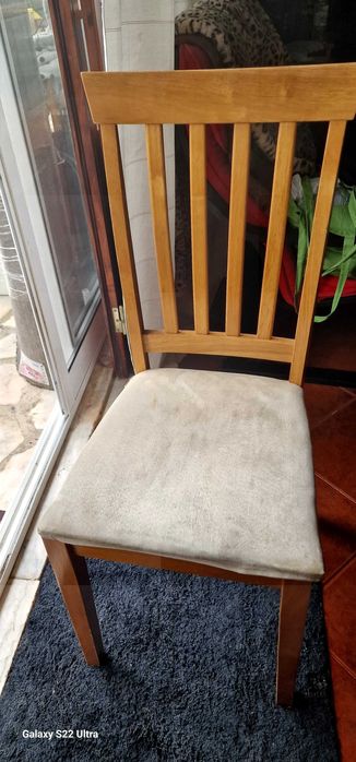 Mesa de sala com 4 cadeiras em cerejeira