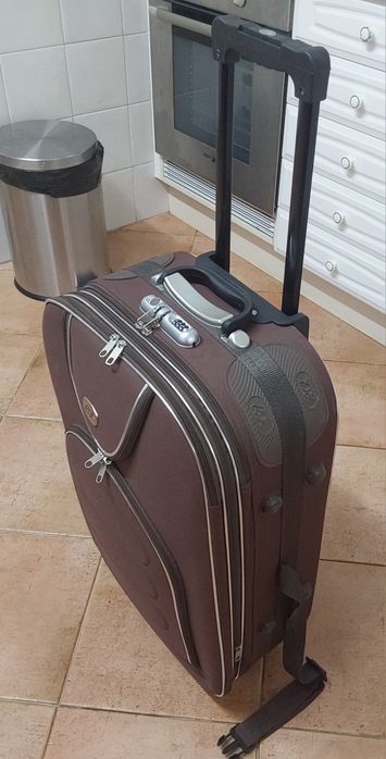 MALA DE VIAGEM DE PORÃO . Casa, Férias, Arrumação, Mudanças, Passeio.