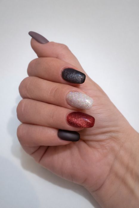 Stylizacja paznokci – hybryda / żel – w domu