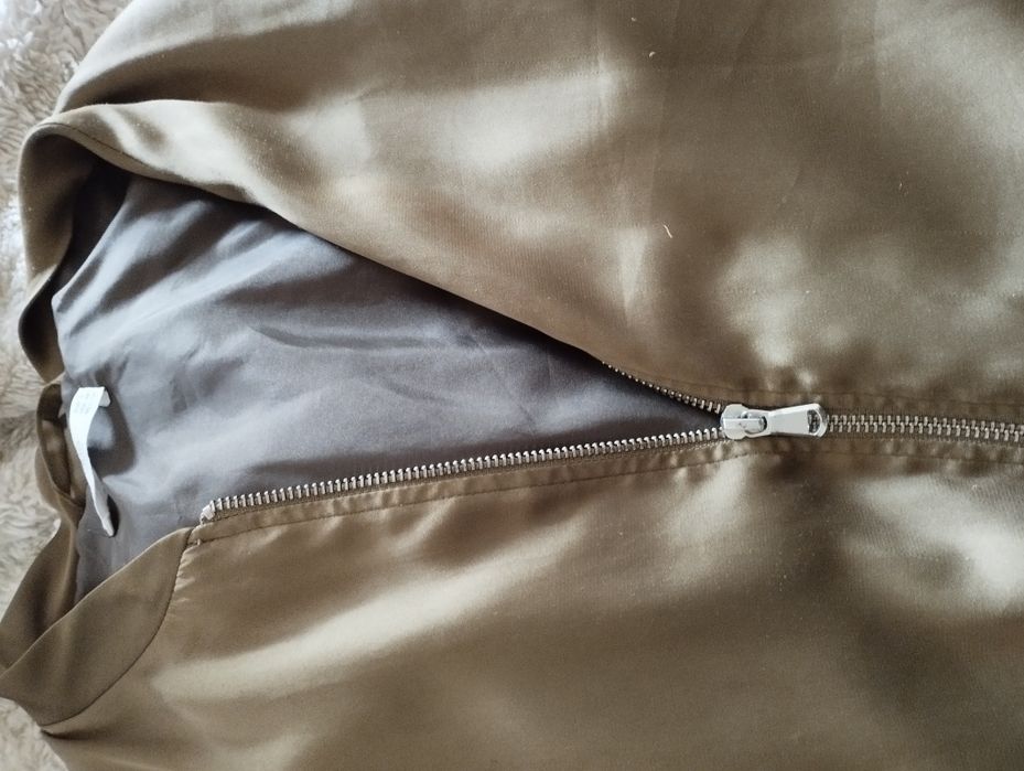 Casaco cetim Mango verde tropa