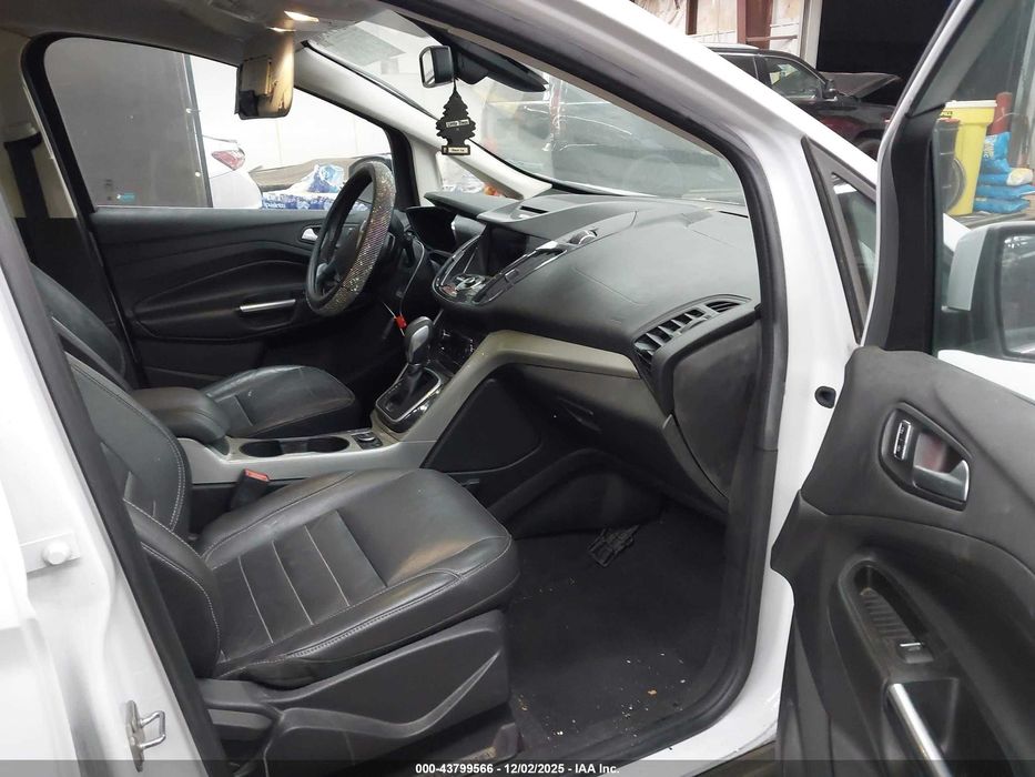 Ford c-max 2016 рік