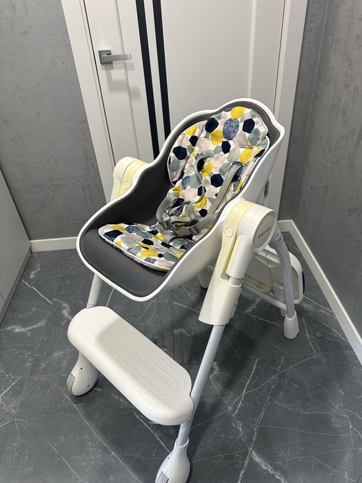 Стільчик для годування Oribel