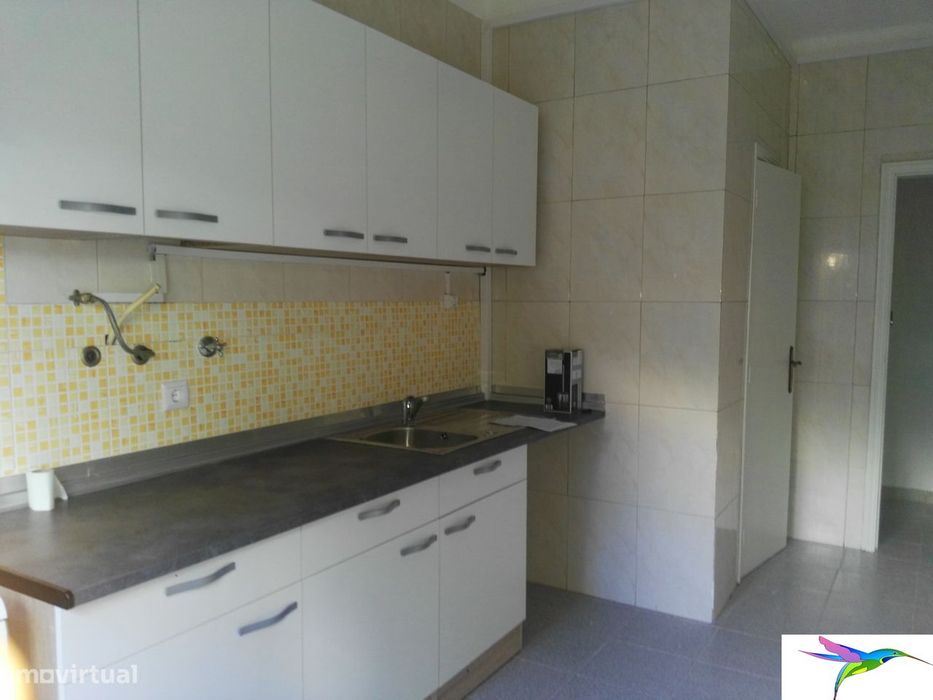 Apartamento T3 Vila Franca Coz /semi equipada