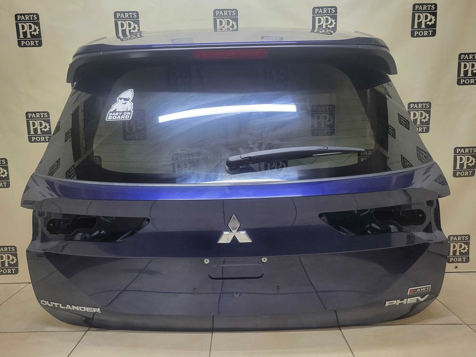 Ляда кришка багажника в зборі в сборе гібрид phev Mitsubishi Outlander 4 2022 2023 2024 2025 2026