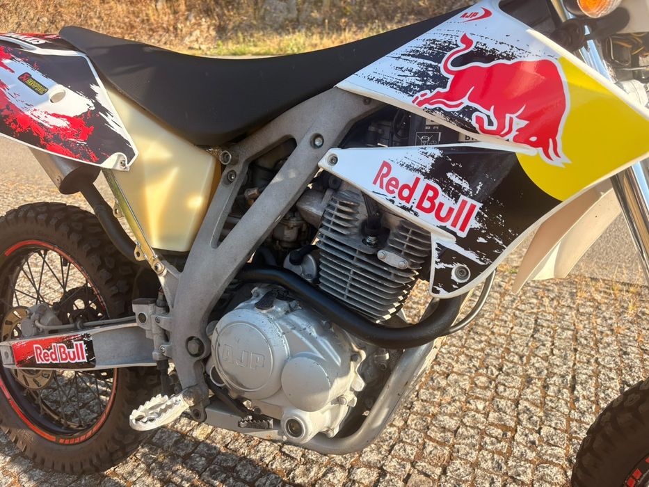 AJP  PR3   125cc