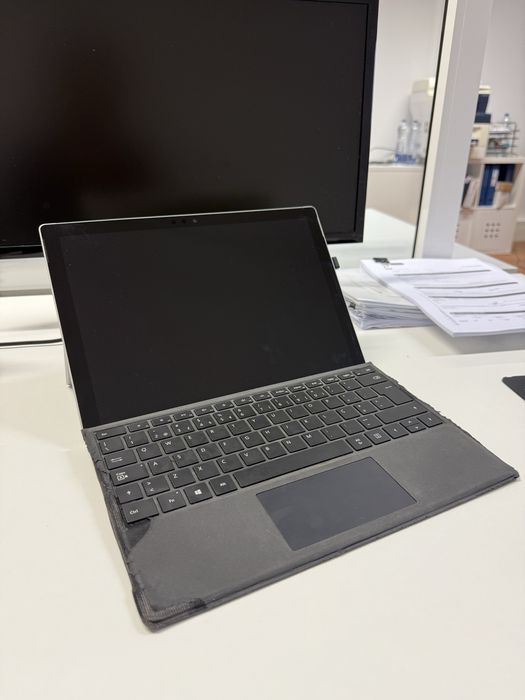 Vendo Microsoft Surface Pro 6 i5 8GB 256GB 12.3''