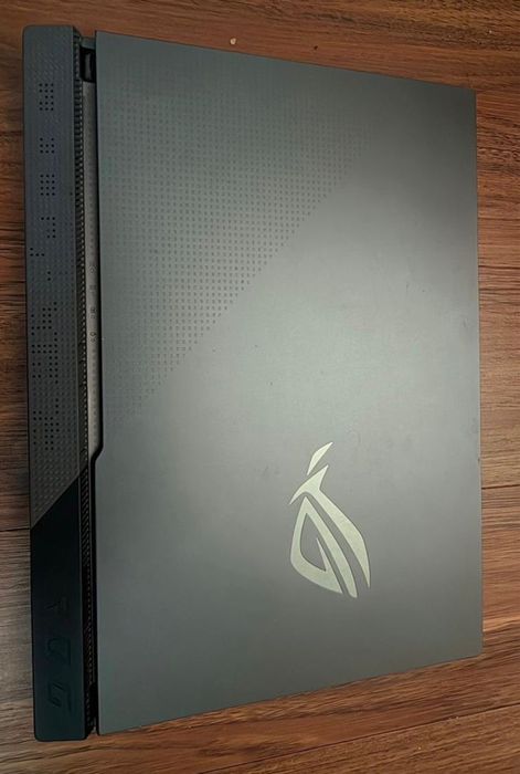 Portatil gamer Asus rog strix