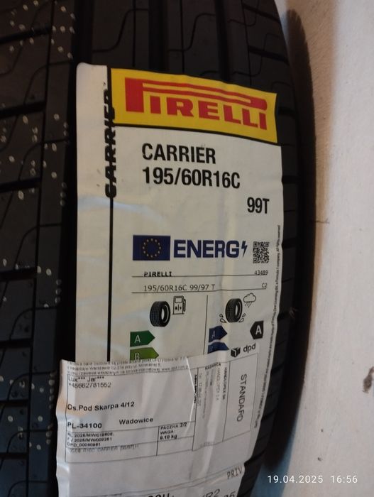 2x Pirelli Carrier 195/60R16 99T C