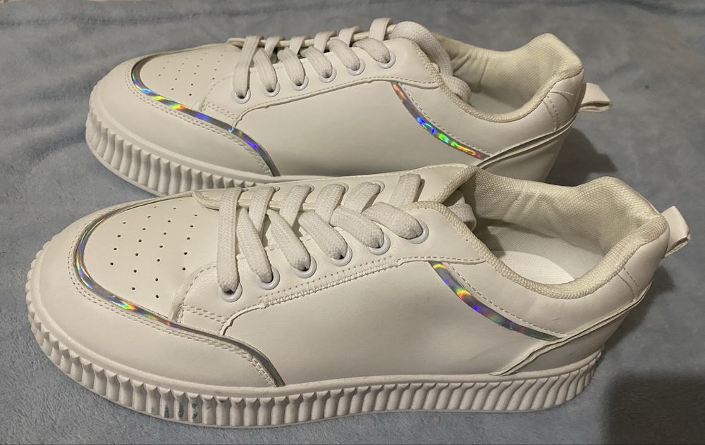 Кроссовки/кеды весна/осень