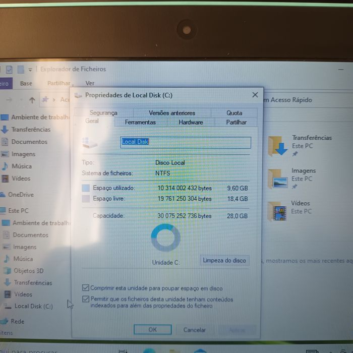Netbook Selecline - em bom estado e funcional470205824763187201
