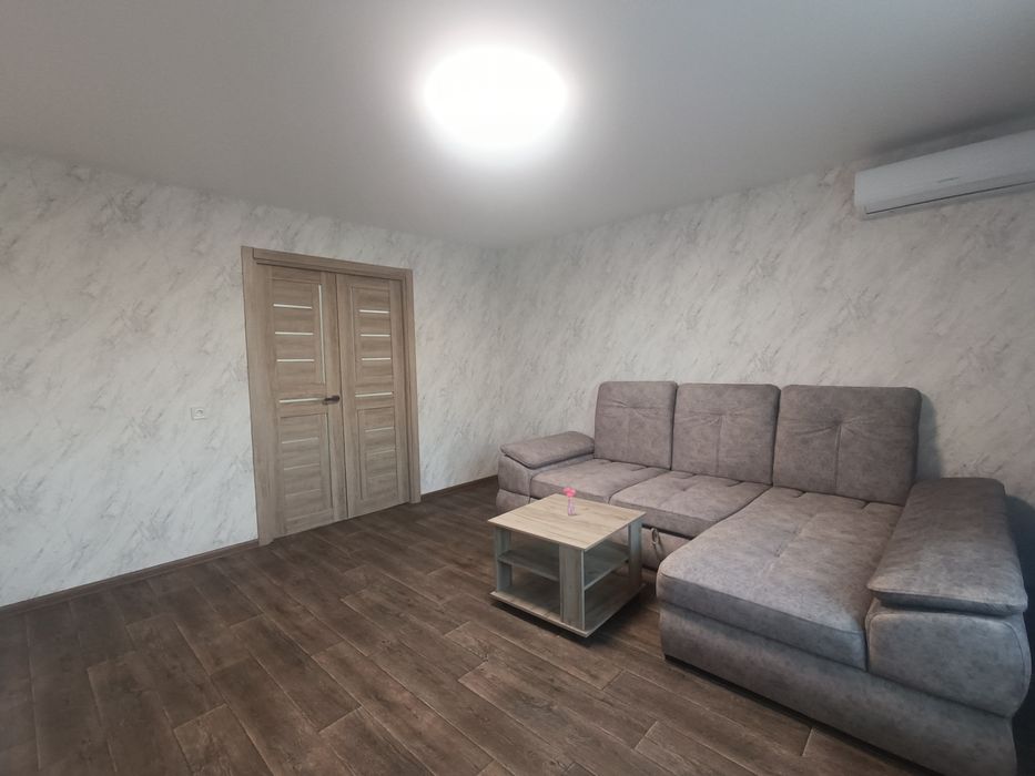 Продам 3к квартиру Мініна Шнеерсона Поля низ