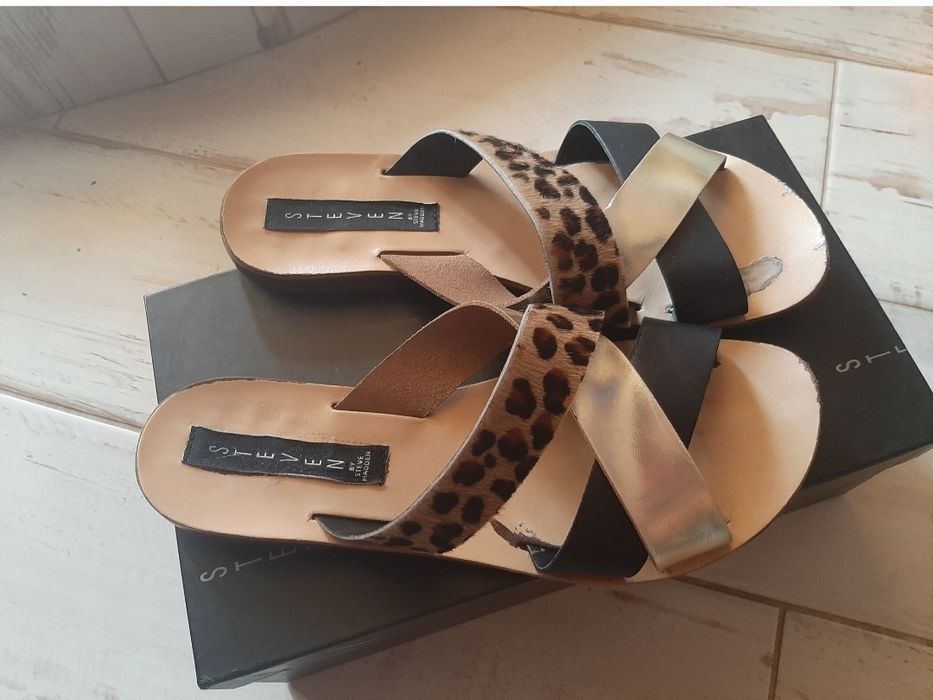 Босоніжки Steve Madden