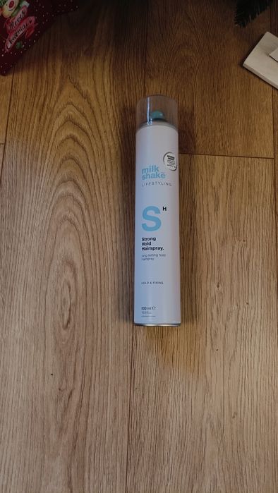 Mocny lakier do włosów  Milkshake strony hold hairspray 500 ml